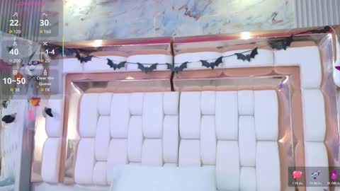 Kendall online show from 10.18.25