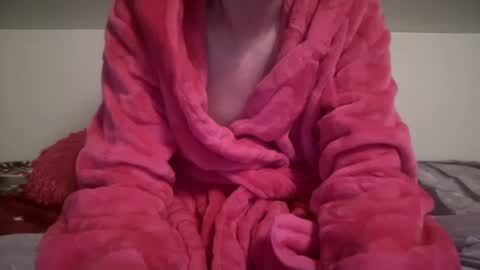 Snapshot of sexyskylar2016 chatting on 10.01.25 Sexy Skylar online show from 10.01.25