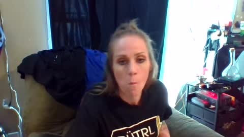 Snapshot of sexytillygurl chatting on 06.15.26 sexytillygurl online show from 06.15.26