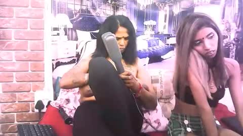 sexyva4u2luv online show from 12.15.25