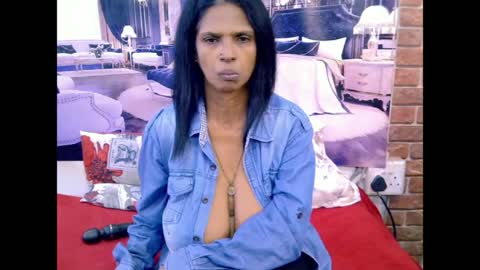 Snapshot of sexyva4u2luv chatting on 06.25.26 sexyva4u2luv online show from 06.25.26