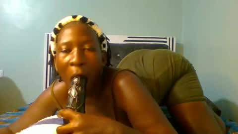 VIVIAN online show from 01.31.25