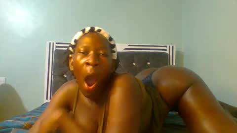 VIVIAN online show from 02.01.25