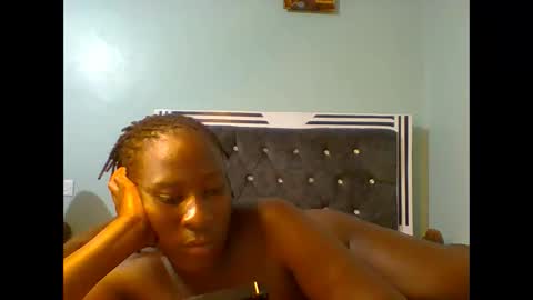 VIVIAN online show from 02.05.25