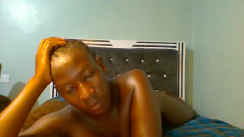 VIVIAN online show from 02.15.25