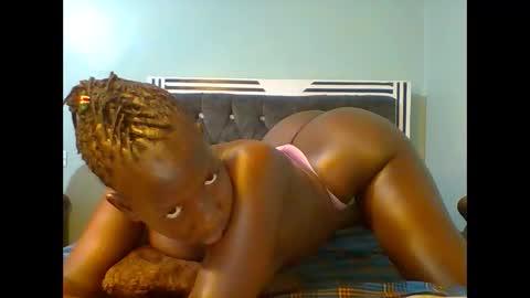 VIVIAN online show from 02.15.25