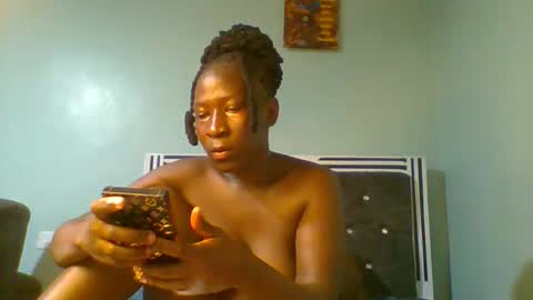 VIVIAN online show from 03.06.25