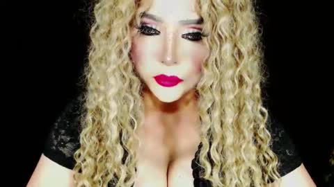 Snapshot of sexywebcamdoll chatting on 09.14.25 Audrey Maristela online show from 09.14.25