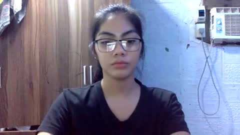 Snapshot of sexyxenaaa chatting on 10.19.25 Xenaaa online show from 10.19.25