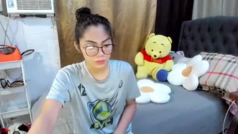 Snapshot of sexyxenaaa chatting on 10.30.25 Xenaaa online show from 10.30.25