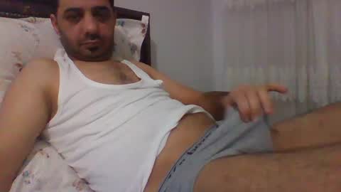 Snapshot of sexyyy_mannn chatting on 12.20.24 sexyyy_mannn online show from 12.20.24
