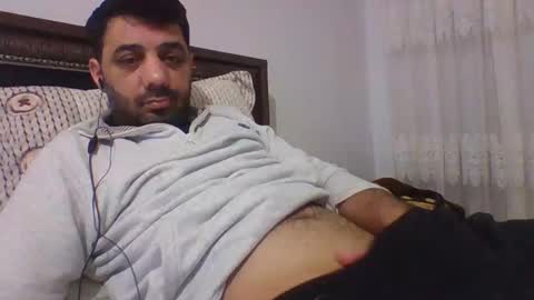 Snapshot of sexyyy_mannn chatting on 02.15.25 sexyyy_mannn online show from 02.15.25