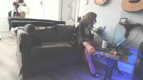 Snapshot of sgteto chatting on 10.06.25 CD Jeanne online show from 10.06.25