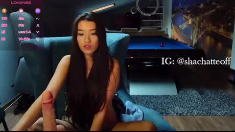 Snapshot of shachatte chatting on 10.15.25 Shachatte online show from 10.15.25