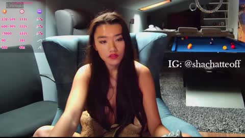 Snapshot of shachatte chatting on 10.28.25 Shachatte online show from 10.28.25