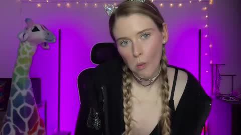 shadebabe online show from 12.14.24