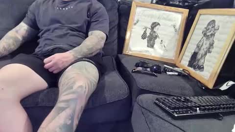 Snapshot of shadowman623 chatting on 10.27.25 VirgoDick623 online show from 10.27.25