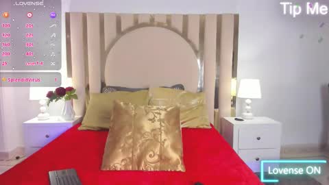 Snapshot of shainabonne chatting on 10.20.25 Shaina online show from 10.20.25