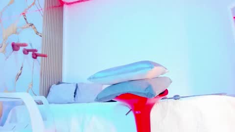 Snapshot of shalomexotic chatting on 10.24.25 shalomexotic online show from 10.24.25