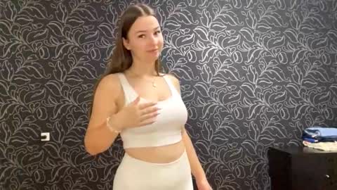 Iris online show from 09.15.25