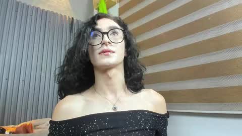 Snapshot of shammy_rosse chatting on 05.17.26 shammy_rosse online show from 05.17.26