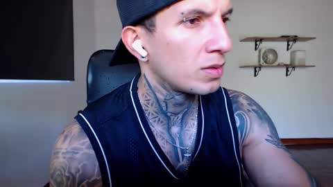 Snapshot of shane_clay chatting on 01.15.25 Shane online show from 01.15.25