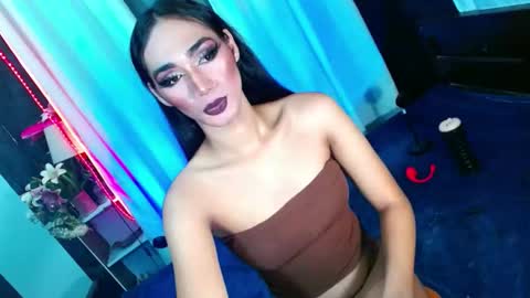 MISS SHANE online show from 12.04.24