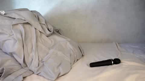 Emmy online show from 04.09.26