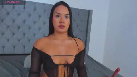 ShanellBlack online show from 01.12.25