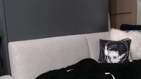 Snapshot of shannon07 chatting on 12.22.24 Shannon07 online show from 12.22.24