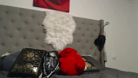 Snapshot of shannon07 chatting on 01.14.25 Shannon07 online show from 01.14.25