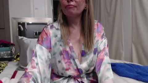 Snapshot of shannon07 chatting on 03.06.25 Shannon07 online show from 03.06.25