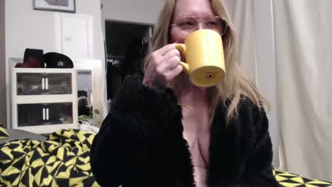 Snapshot of shannon07 chatting on 03.09.25 Shannon07 online show from 03.09.25