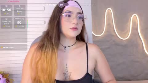 Snapshot of shanntal__ chatting on 05.26.26 Shanntal online show from 05.26.26