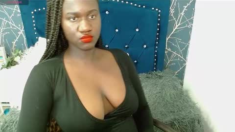 shanntall_tk online show from 02.13.25