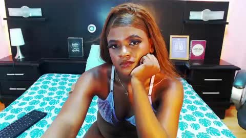 Snapshot of shannysweett chatting on 04.26.26 shannysweett online show from 04.26.26