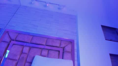 Snapshot of shanon_hughes chatting on 01.25.25 shanon online show from 01.25.25