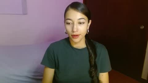 shantal_d03 online show from 12.18.24