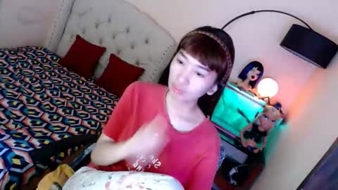 SHANTA FOX  s online show from 10.24.25