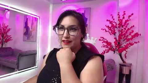 Shantall  online show from 09.30.25