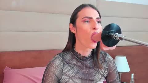  Shantall  online show from 10.25.25