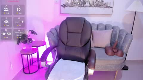 Shantall wills online show from 06.04.26