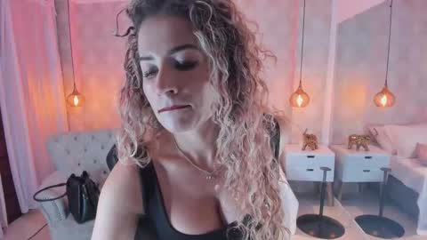 Shantal online show from 01.10.26