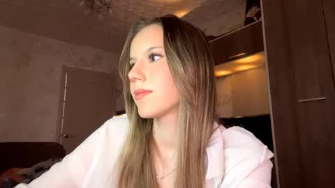 Snapshot of shardamcelhiney chatting on 02.25.26 Arina online show from 02.25.26