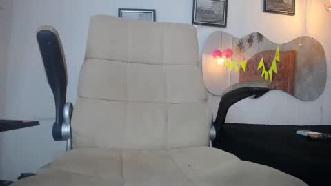 Snapshot of sharick_greco chatting on 09.26.25 SHARICK online show from 09.26.25