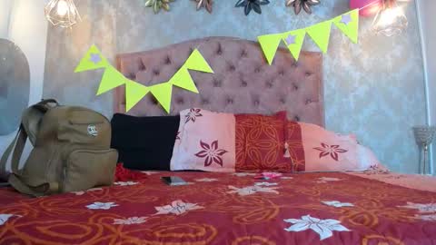 Snapshot of sharick_greco chatting on 10.04.25 SHARICK online show from 10.04.25