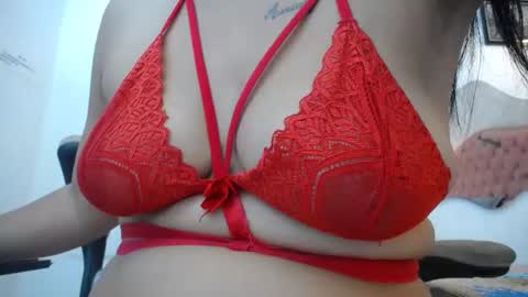 Snapshot of sharick_greco chatting on 10.25.25 SHARICK online show from 10.25.25