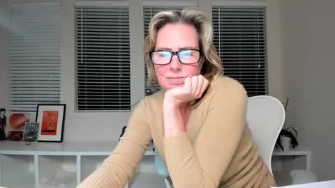 Sharkgirl online show from 01.26.25