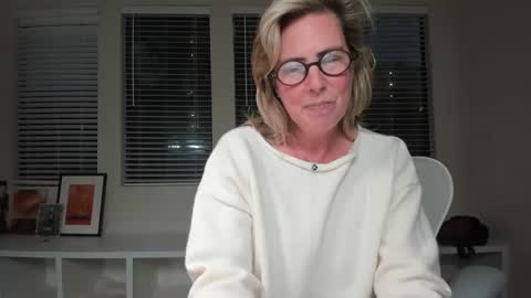 Sharkgirl online show from 02.20.25