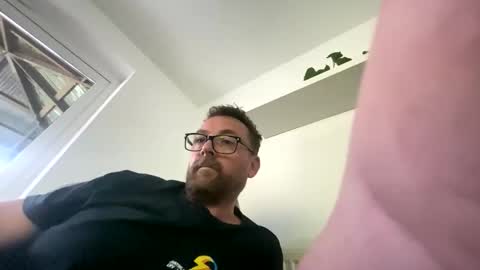 Sharksboy online show from 05.10.26